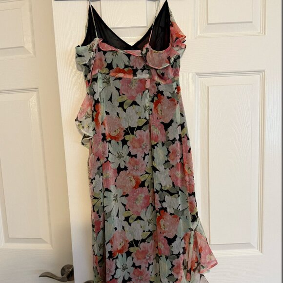 🌸 ZARA Floral Ruffle Dress – Size Small 🌸 - Picture 4 of 8